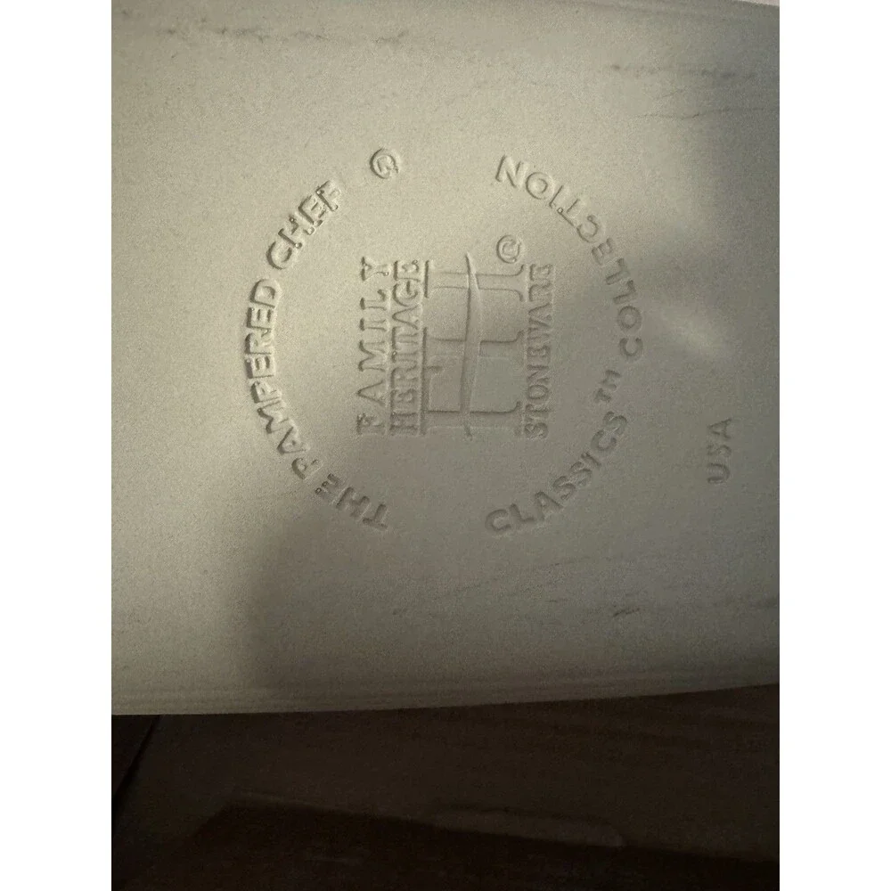 Vintage Pampered Chef Family Heritage Stoneware Rectangular Lid Bowl #1435 Box